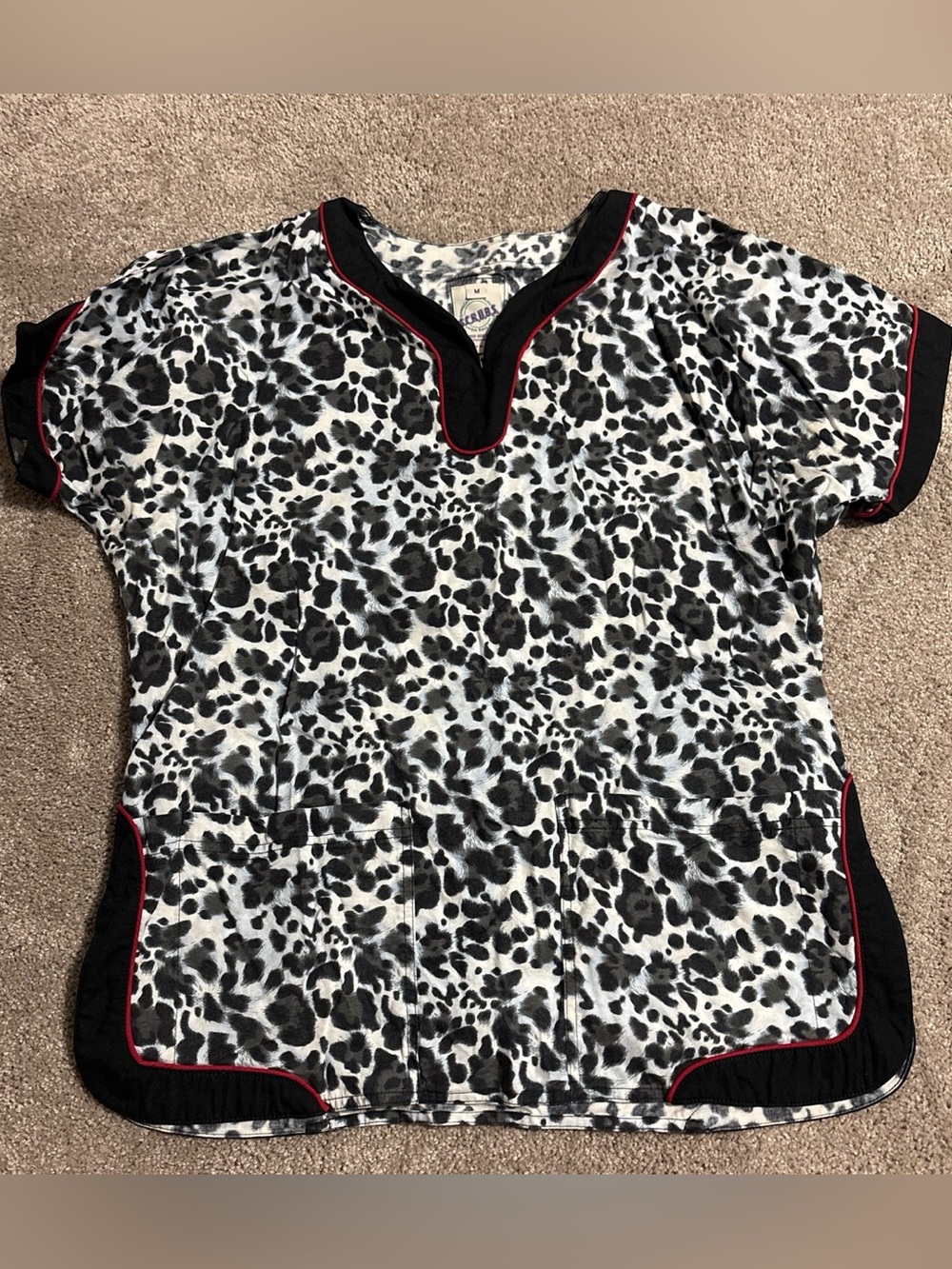 Women’s scrub top
